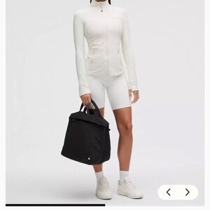 lululemon athletica Black On My Level Bag 2.0 19L